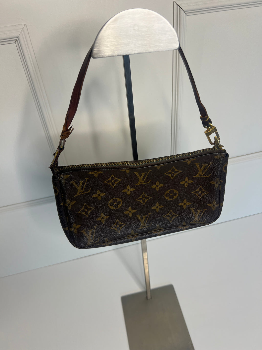 Louis Vuitton Pochette Accessoires Brown Monogram