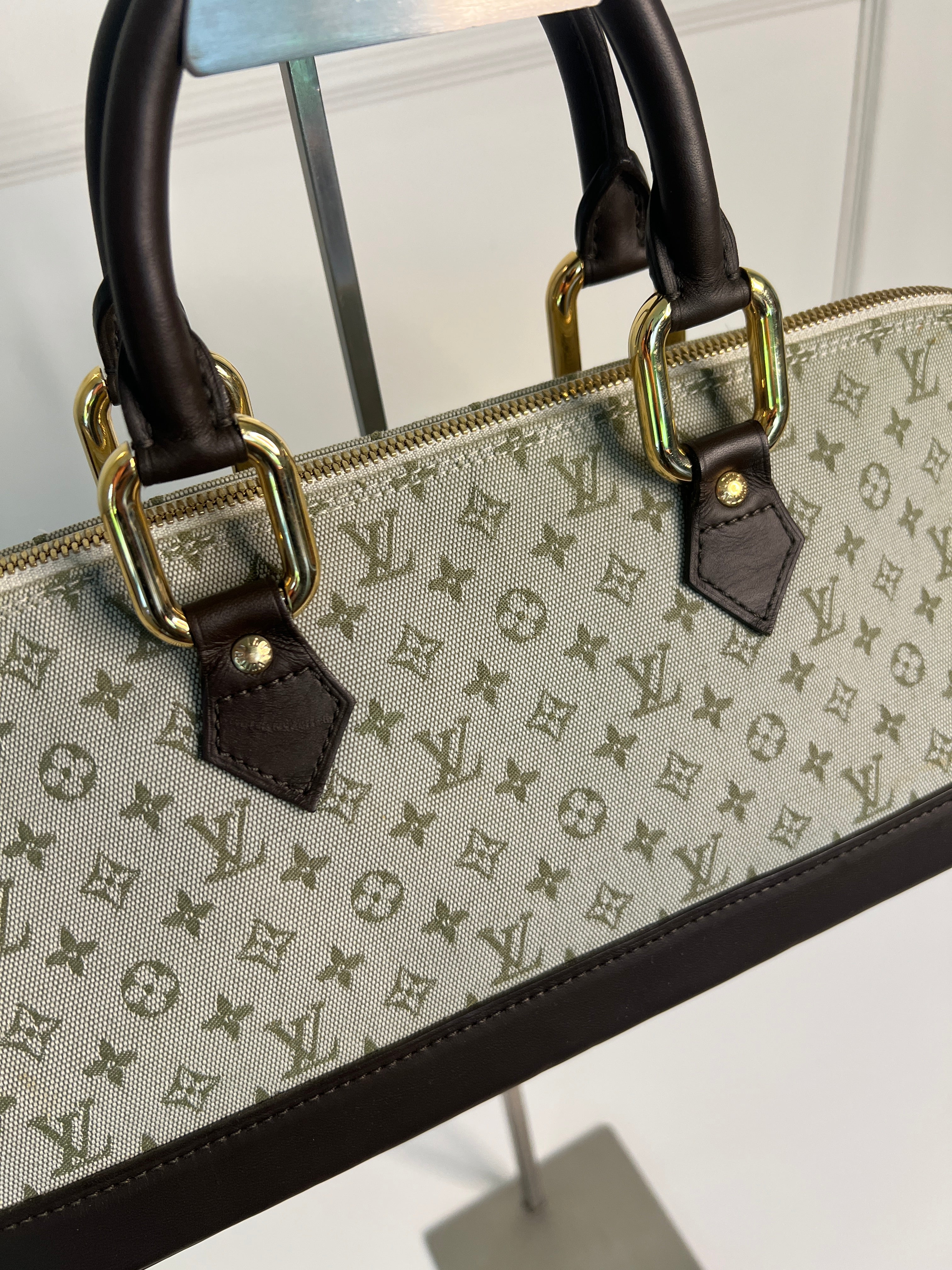 Louis Vuitton Alma Long Mini Lin