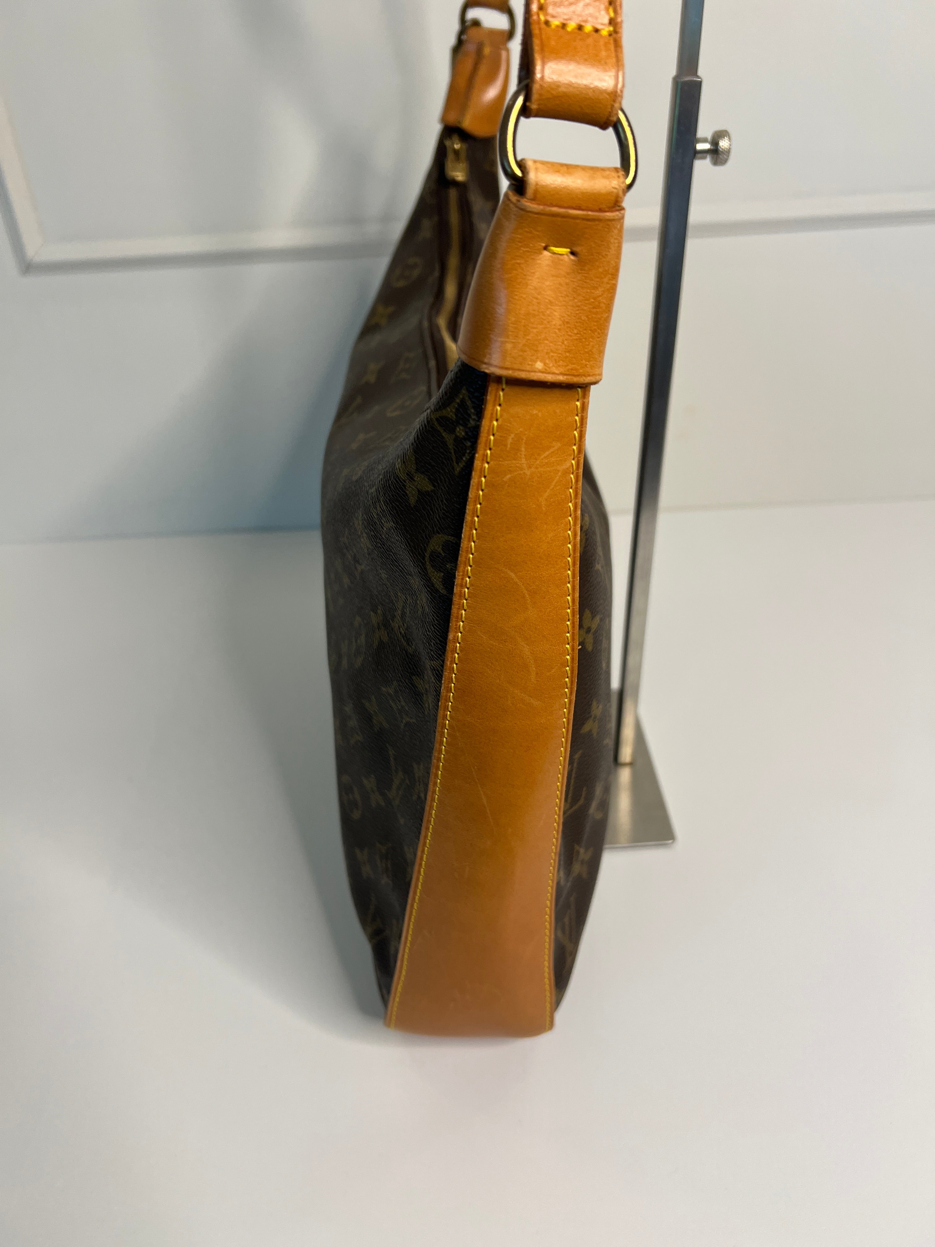 Louis Vuitton Boulogne 30 Monogram Canvas Umhängetasche