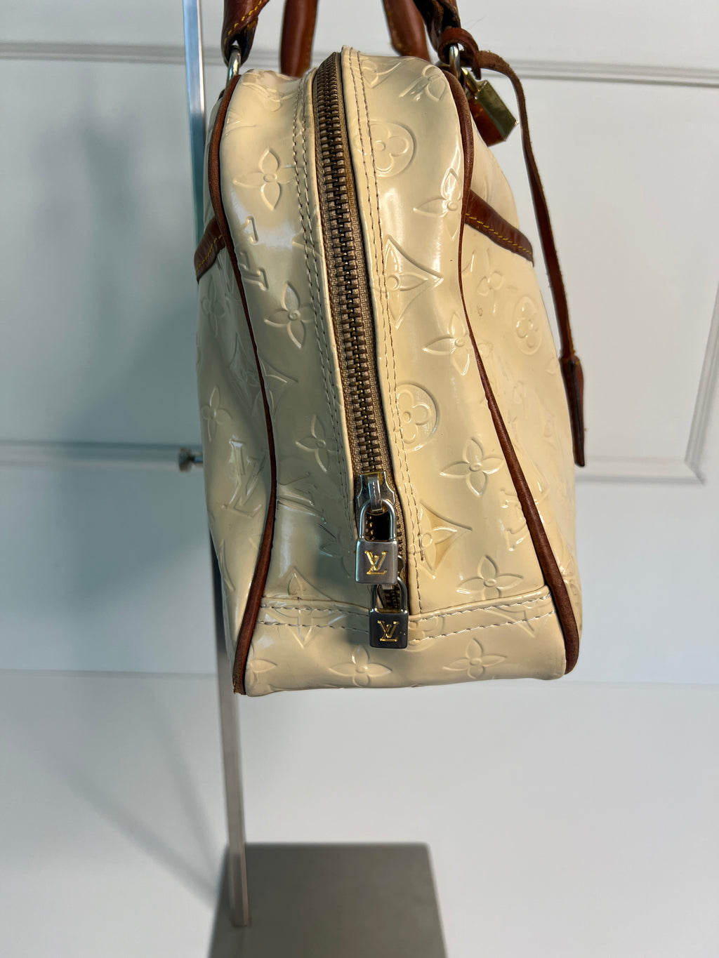 Louis Vuitton Trouville Vernis Beige