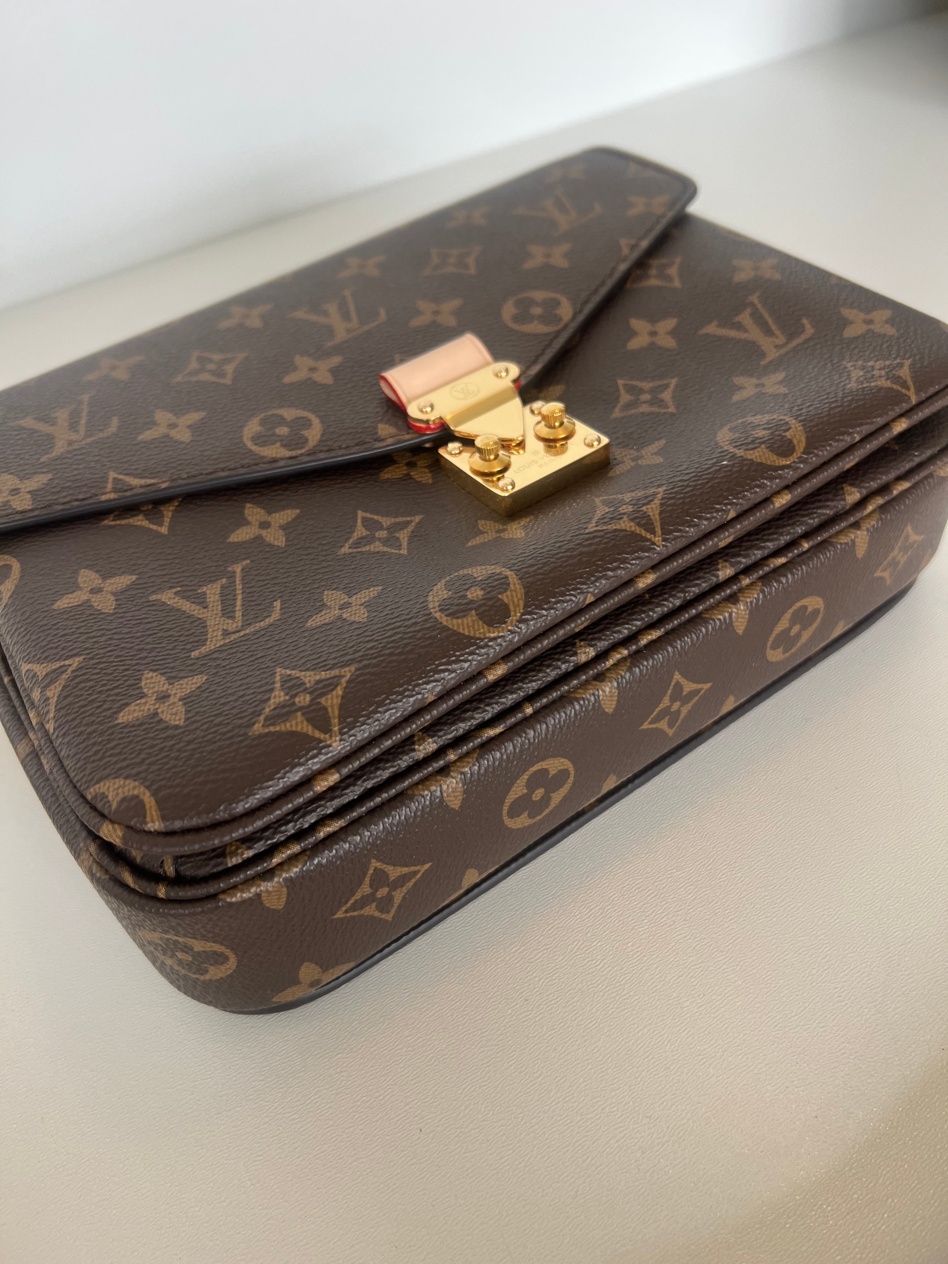 Louis Vuitton Pochette Métis crossbody schoudertas