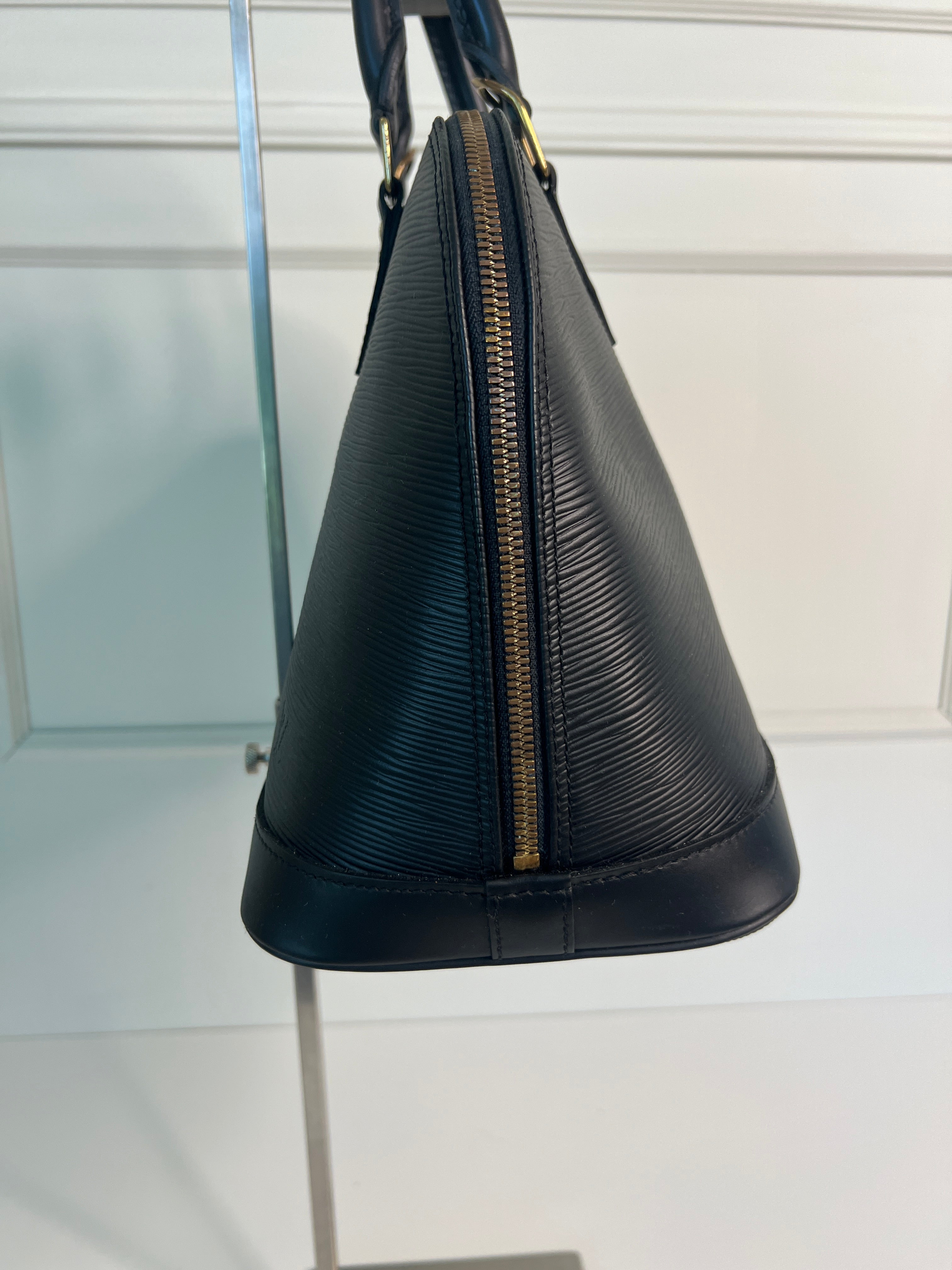Louis Vuitton Alma PM Epi leder Handtas