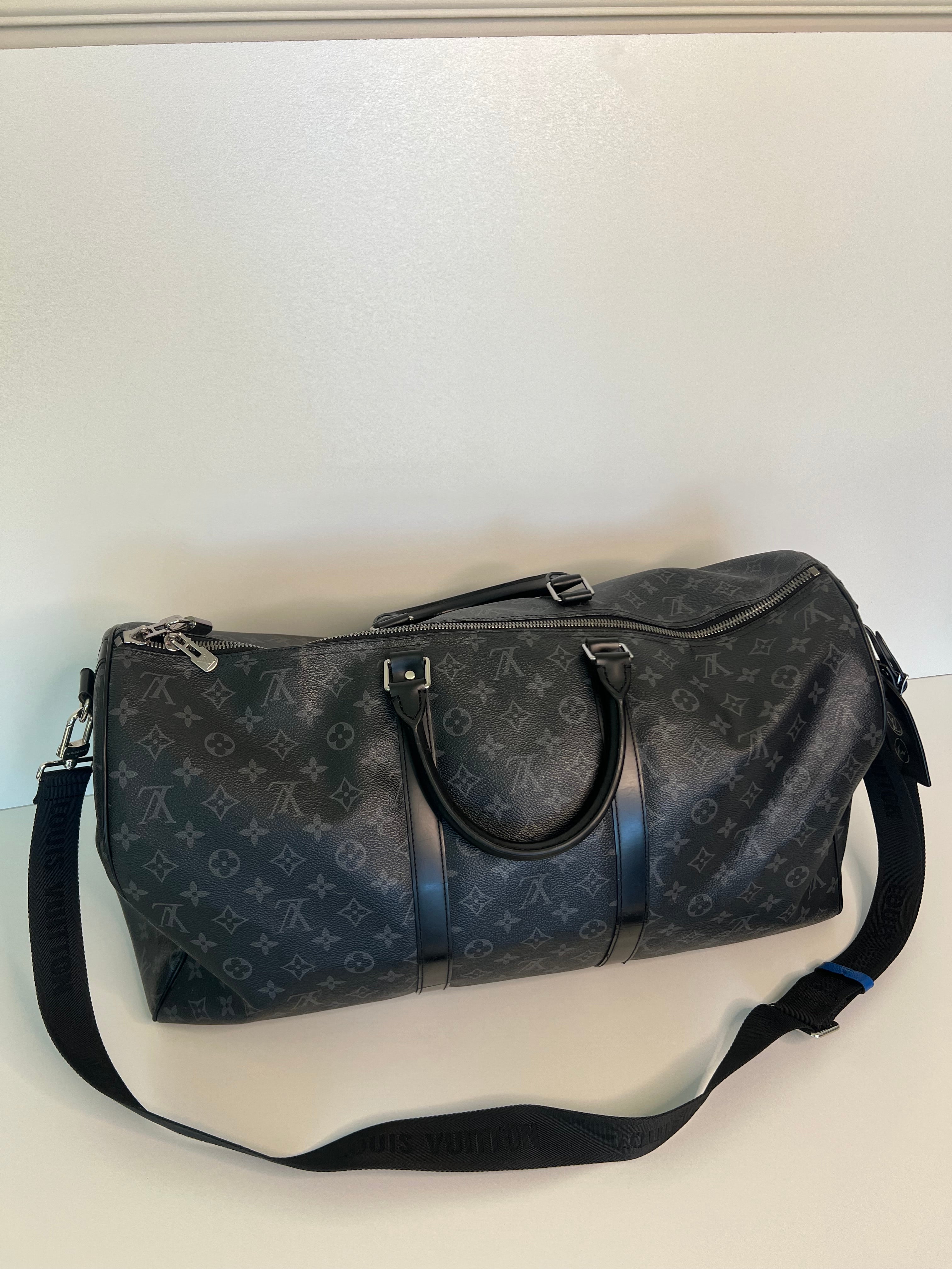 Louis Vuitton Keepall Bandoulière Monogram Eclipse 55 Reistas Zwart