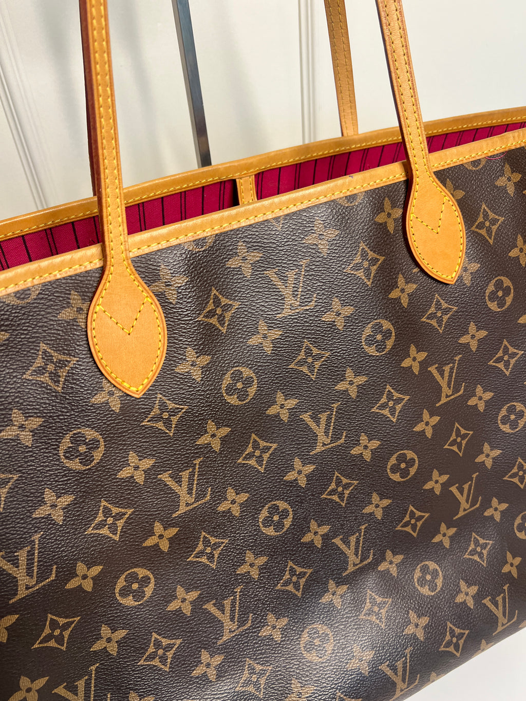 Louis Vuitton Neverfull GM Monogram Canvas Pink Pochette