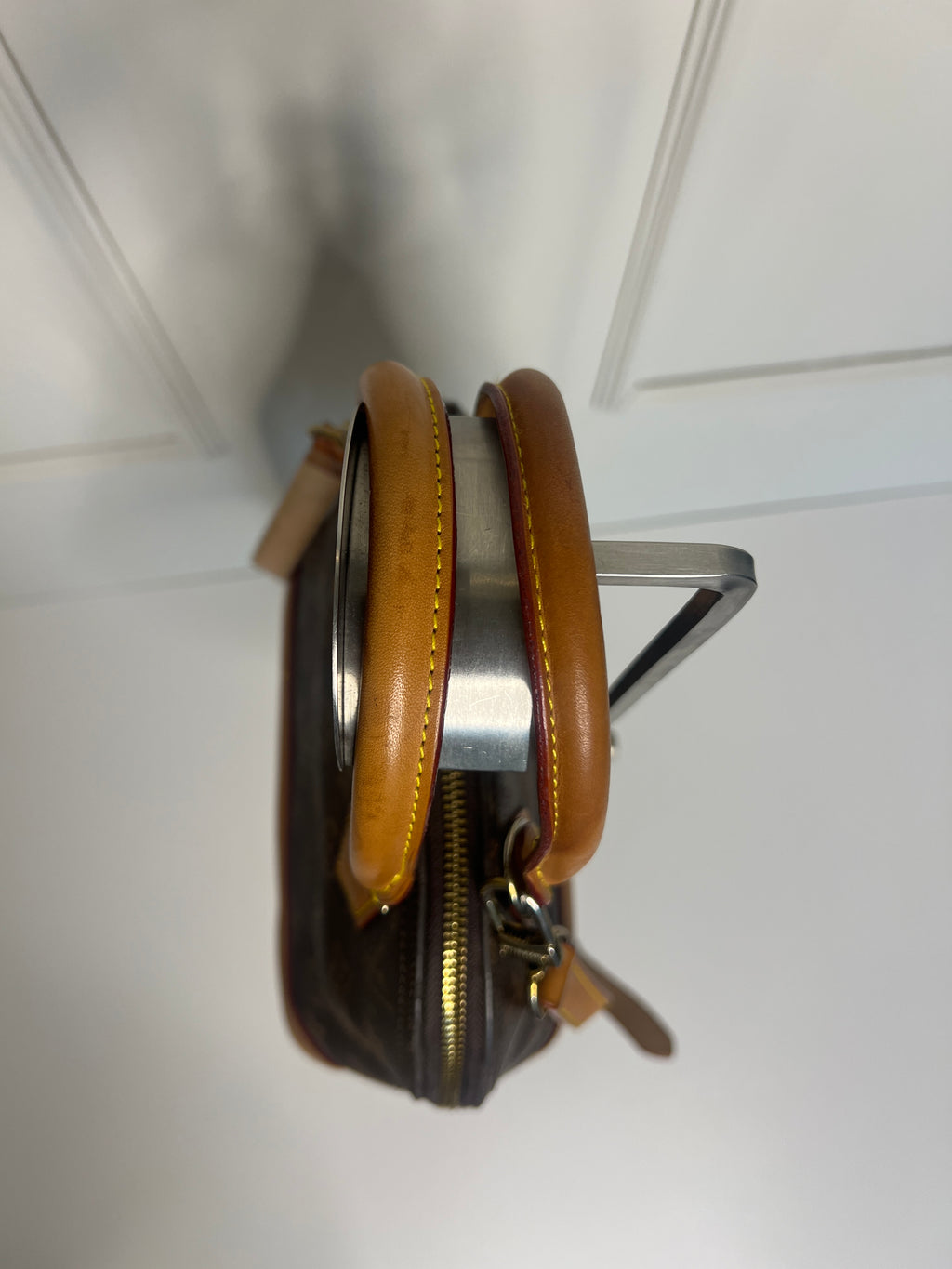 Louis Vuitton Alma BB met schouderriem