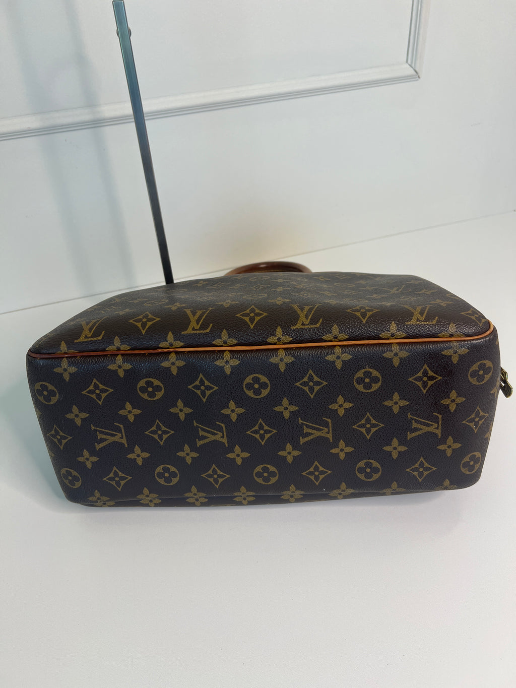 Louis Vuitton Deauville Monogram Canvas Handtas