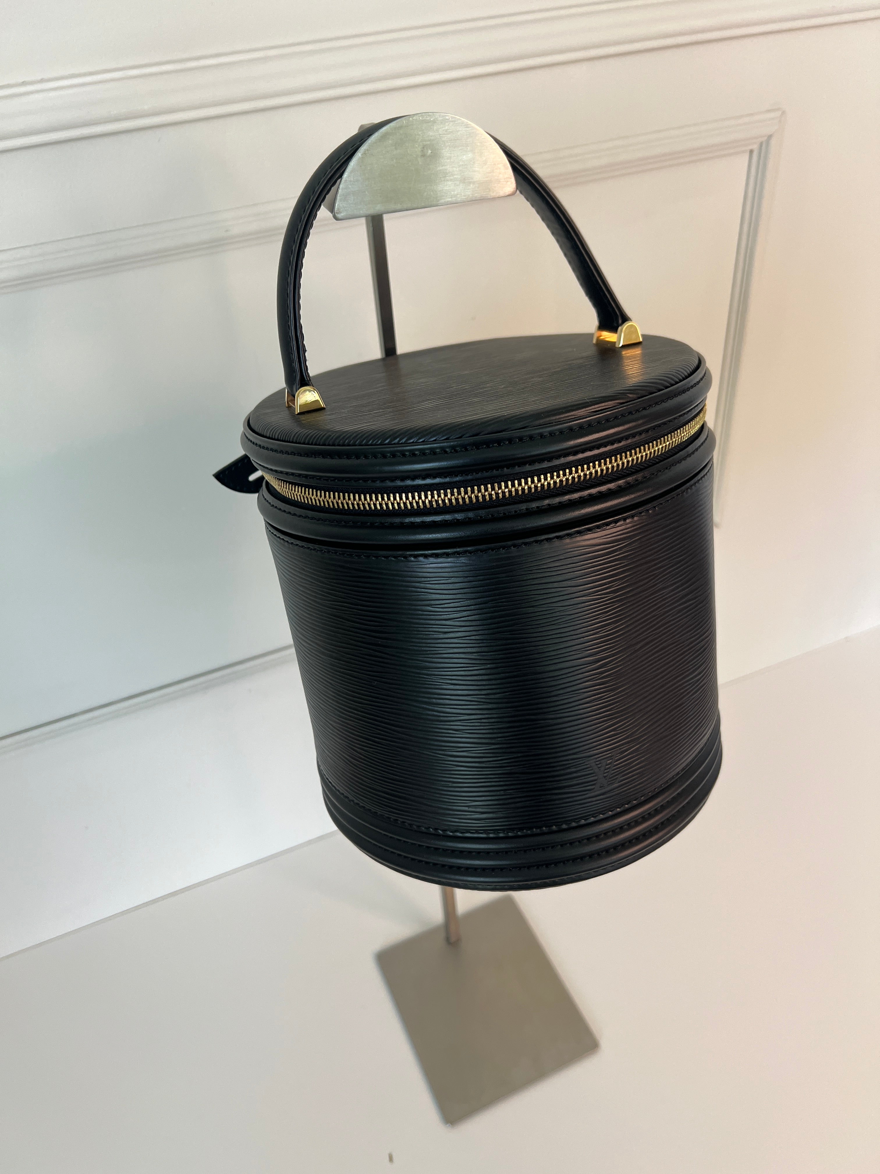 Louis Vuitton Cannes Epi Handtas Vintage Zwart