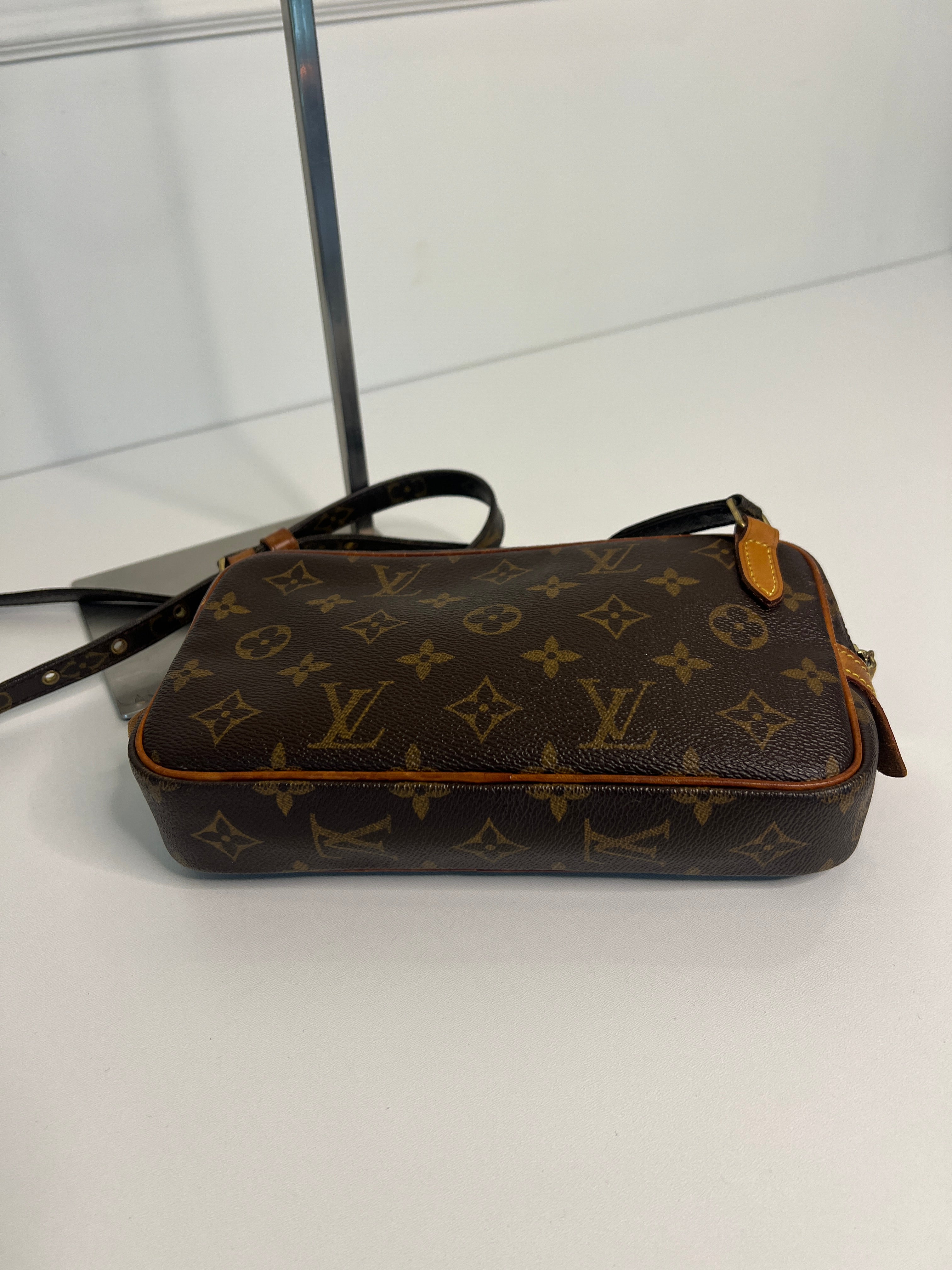 Louis Vuitton Marly Bandoulière Monogram – Crossbody Tas
