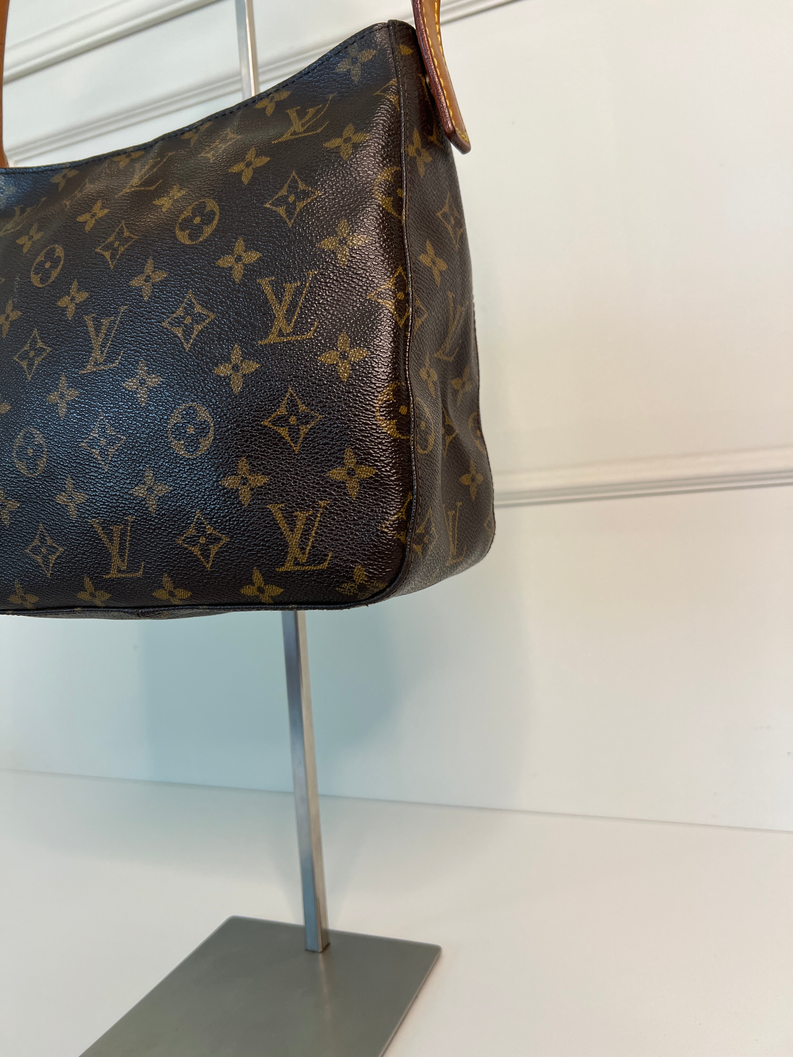 Louis Vuitton Looping MM schoudertas