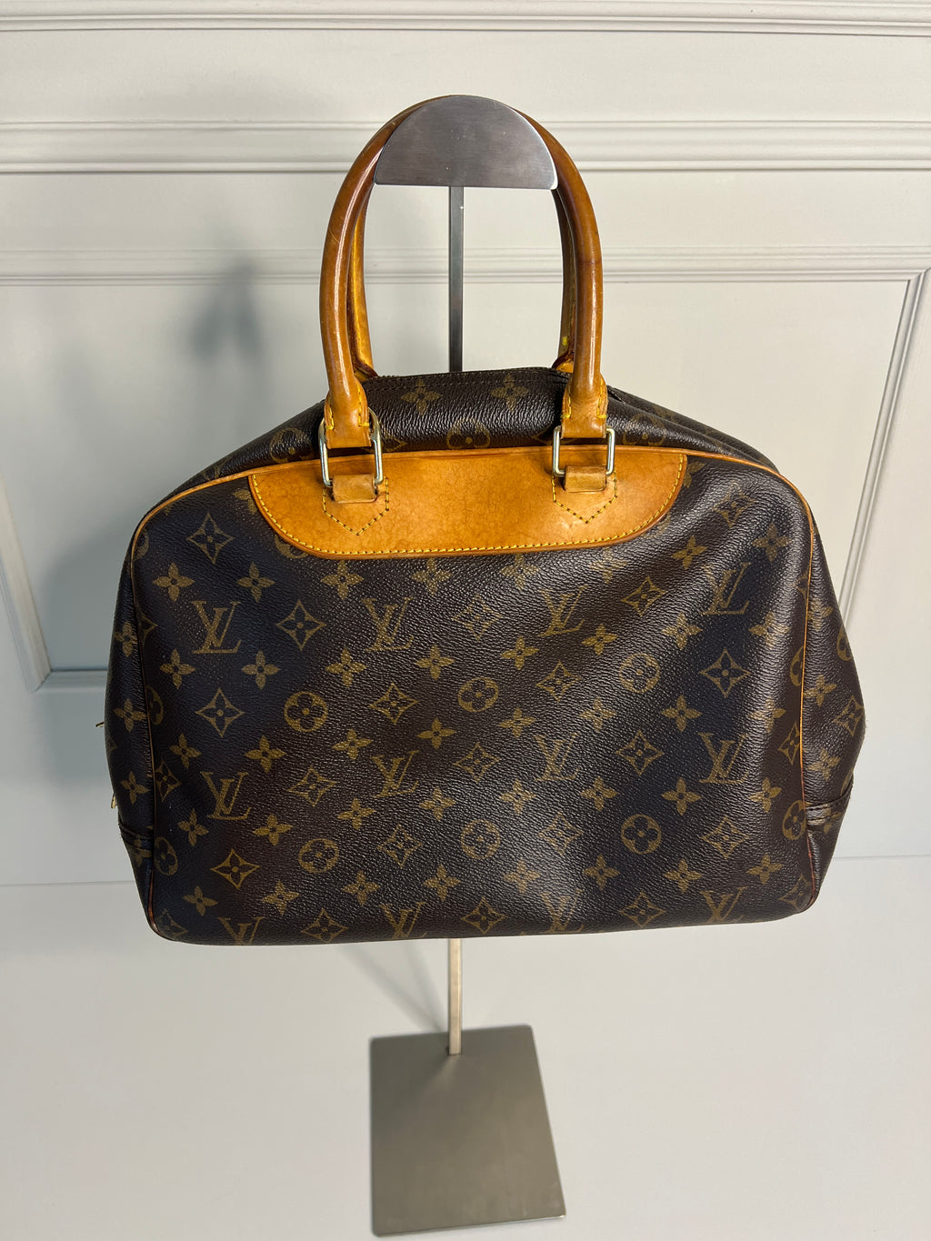 Louis Vuitton Deauville monogram handtas