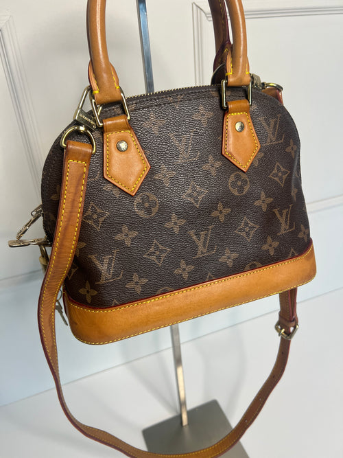 Louis Vuitton Alma BB met schouderriem