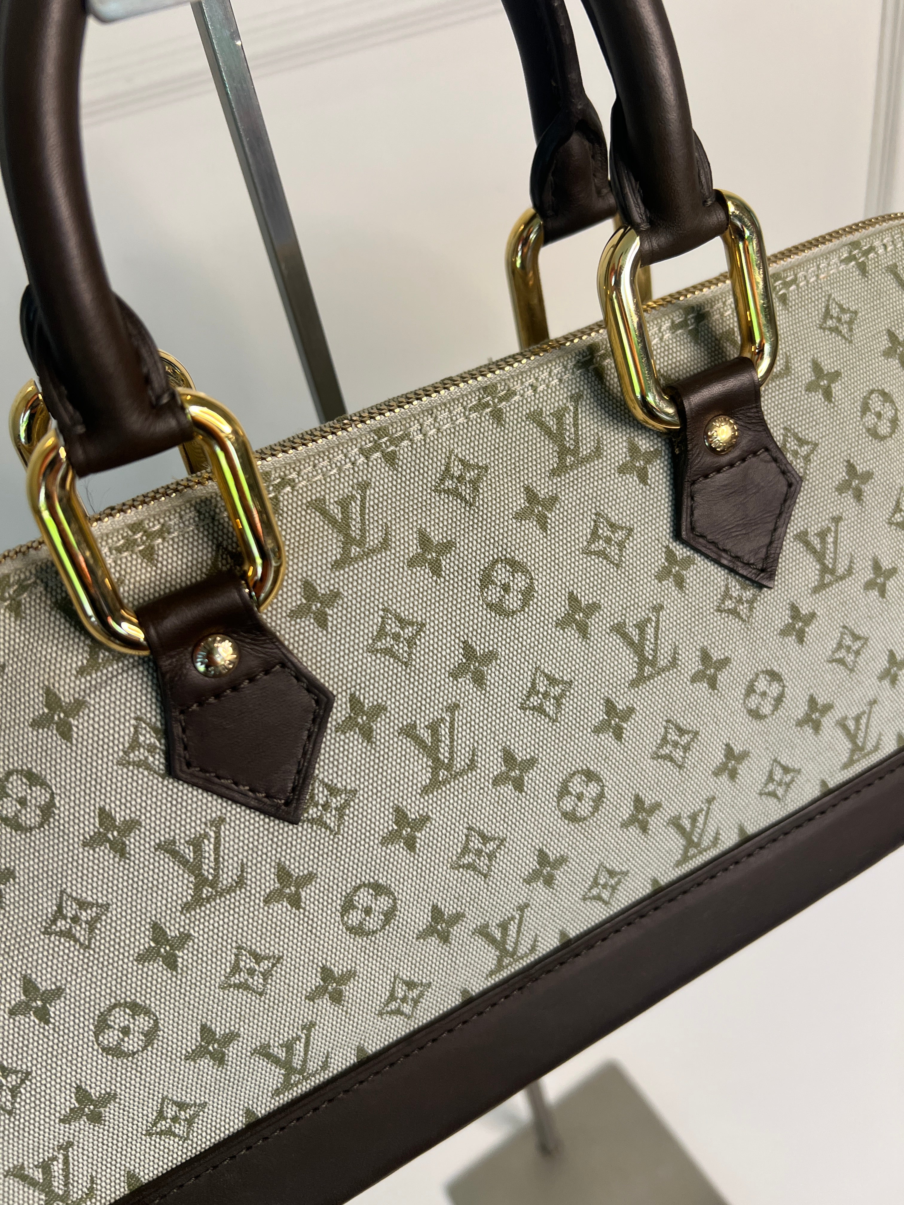 Louis Vuitton Alma Long Mini Lin