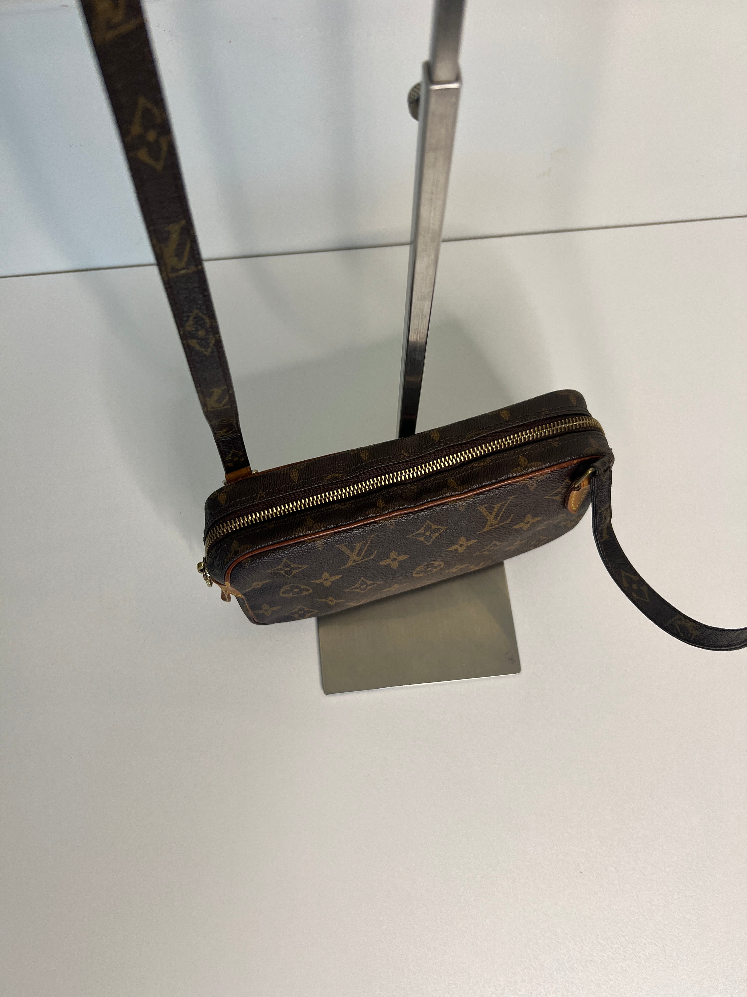 Louis Vuitton Marly Bandoulière Monogram – Crossbody Tas