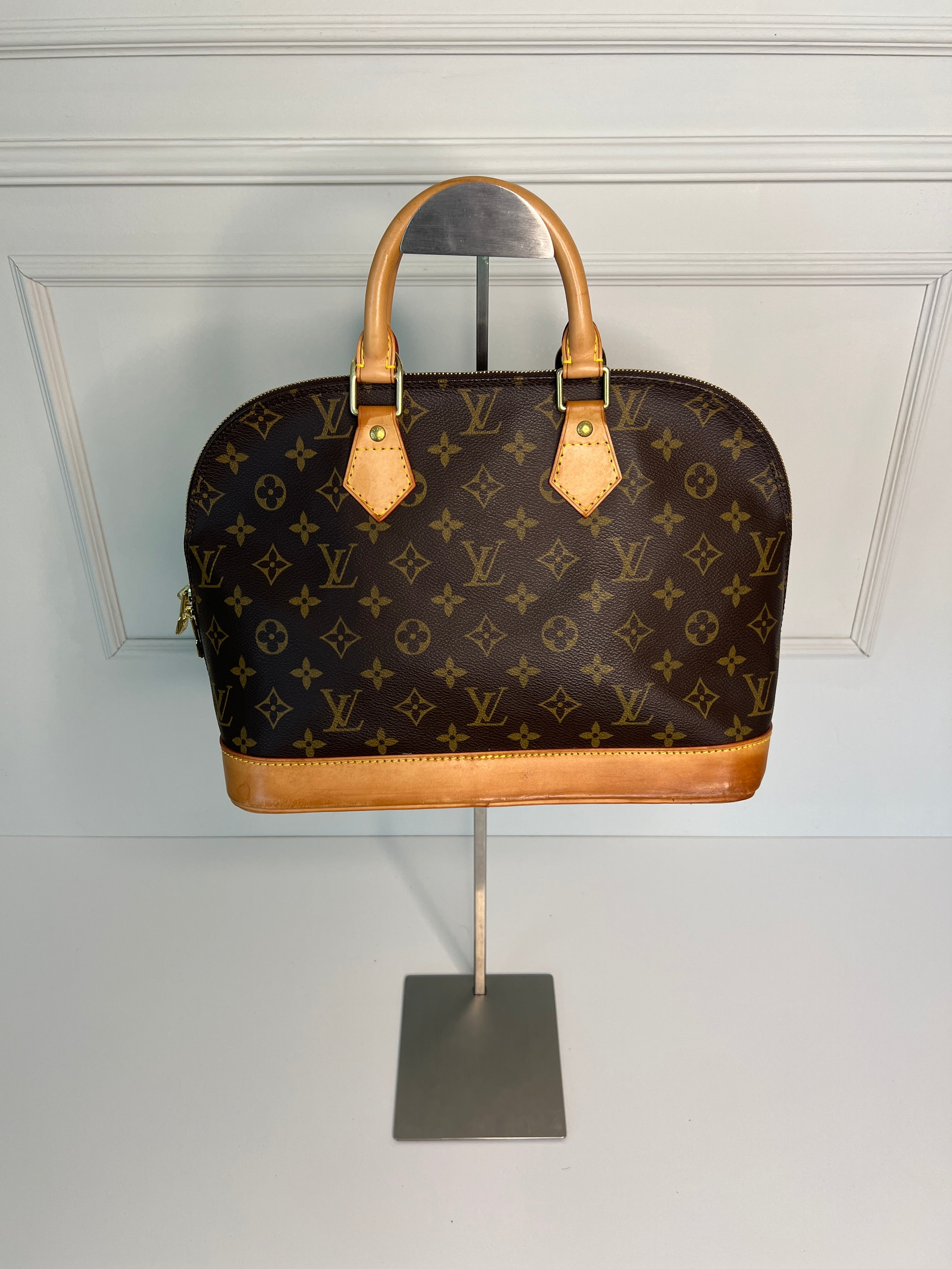 Louis Vuitton Alma PM Monogram Canvas Handtas