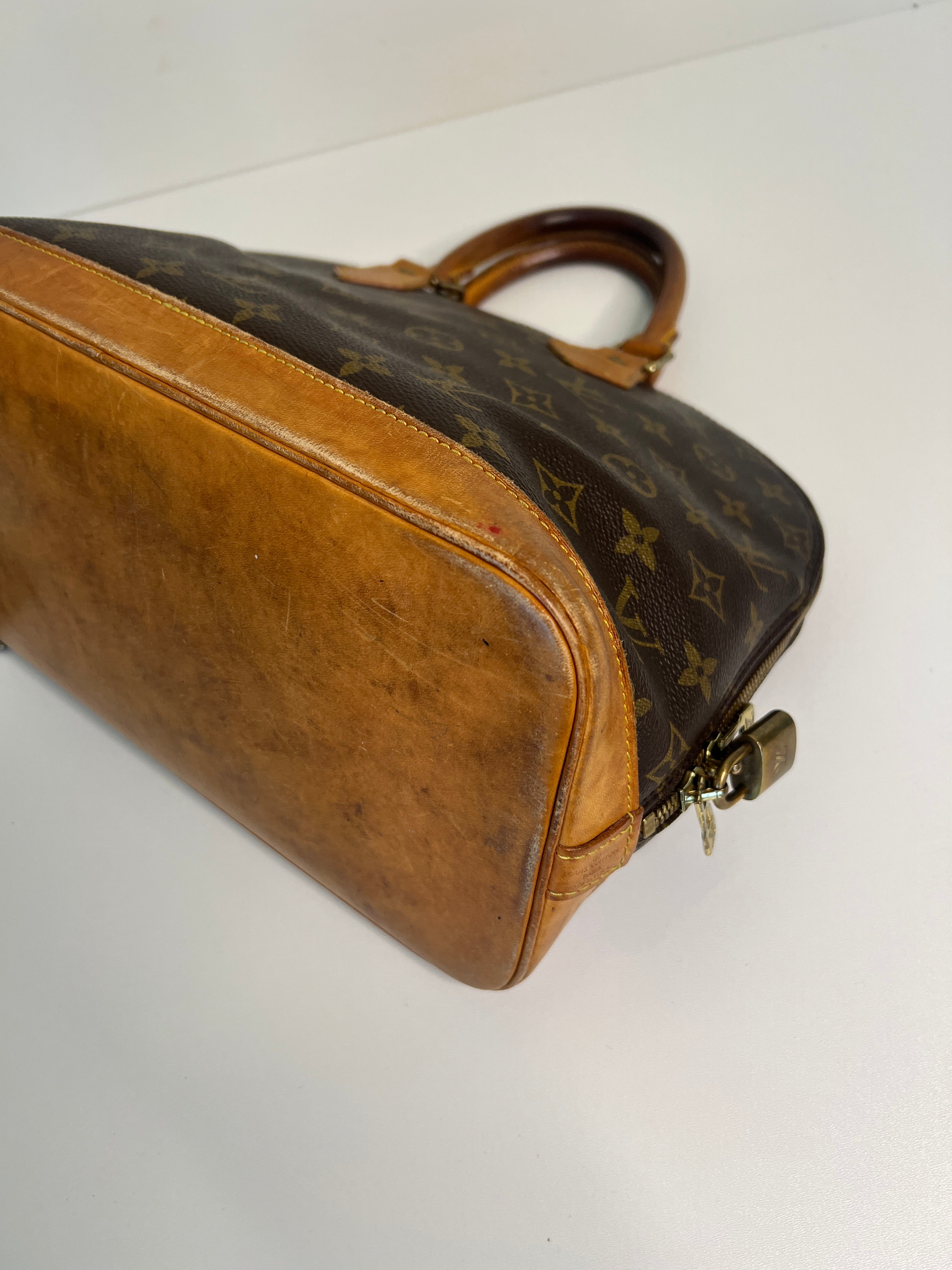 Louis Vuitton Alma PM monogram canvas Handtas