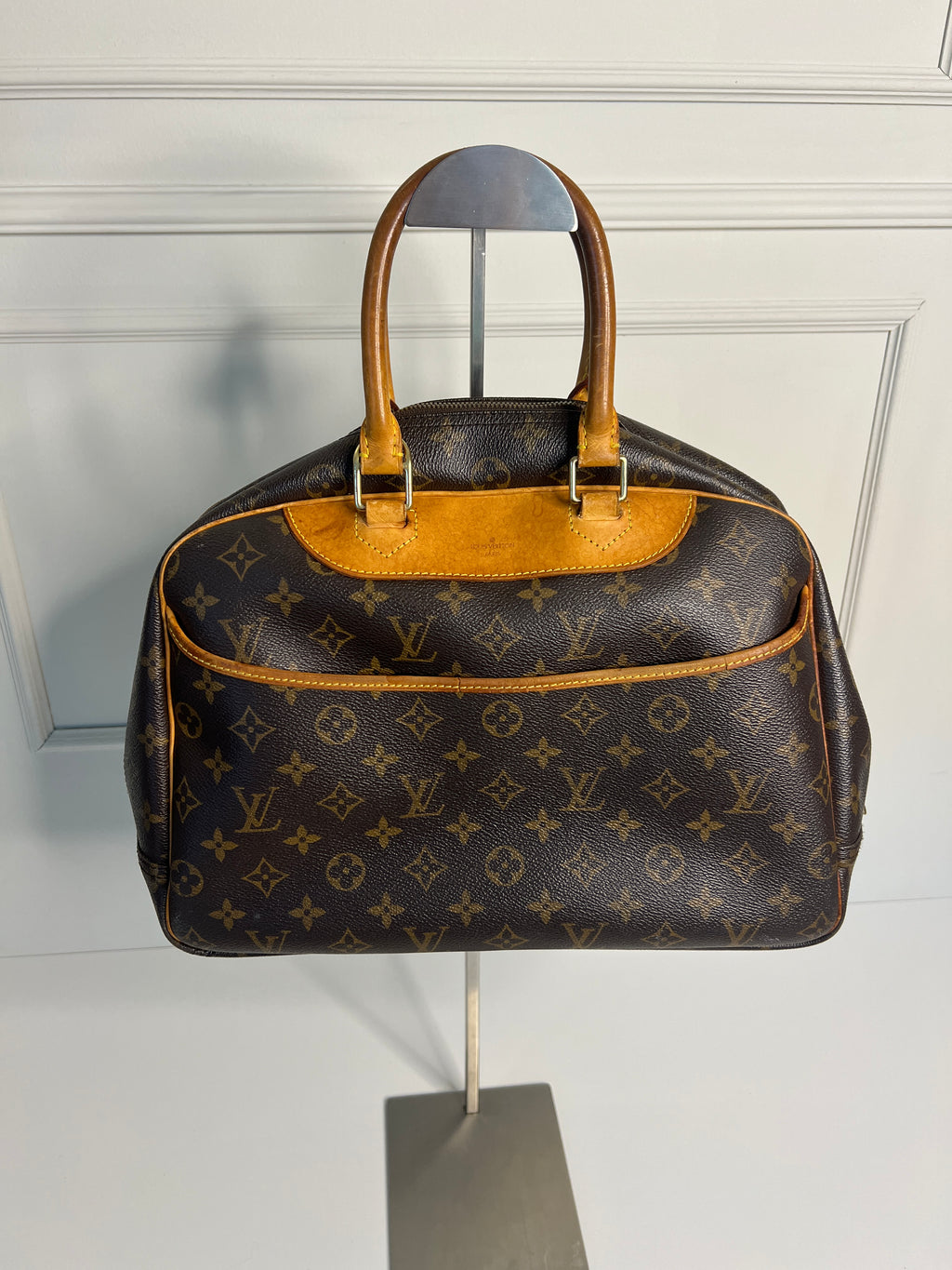 Louis Vuitton Deauville monogram handtas
