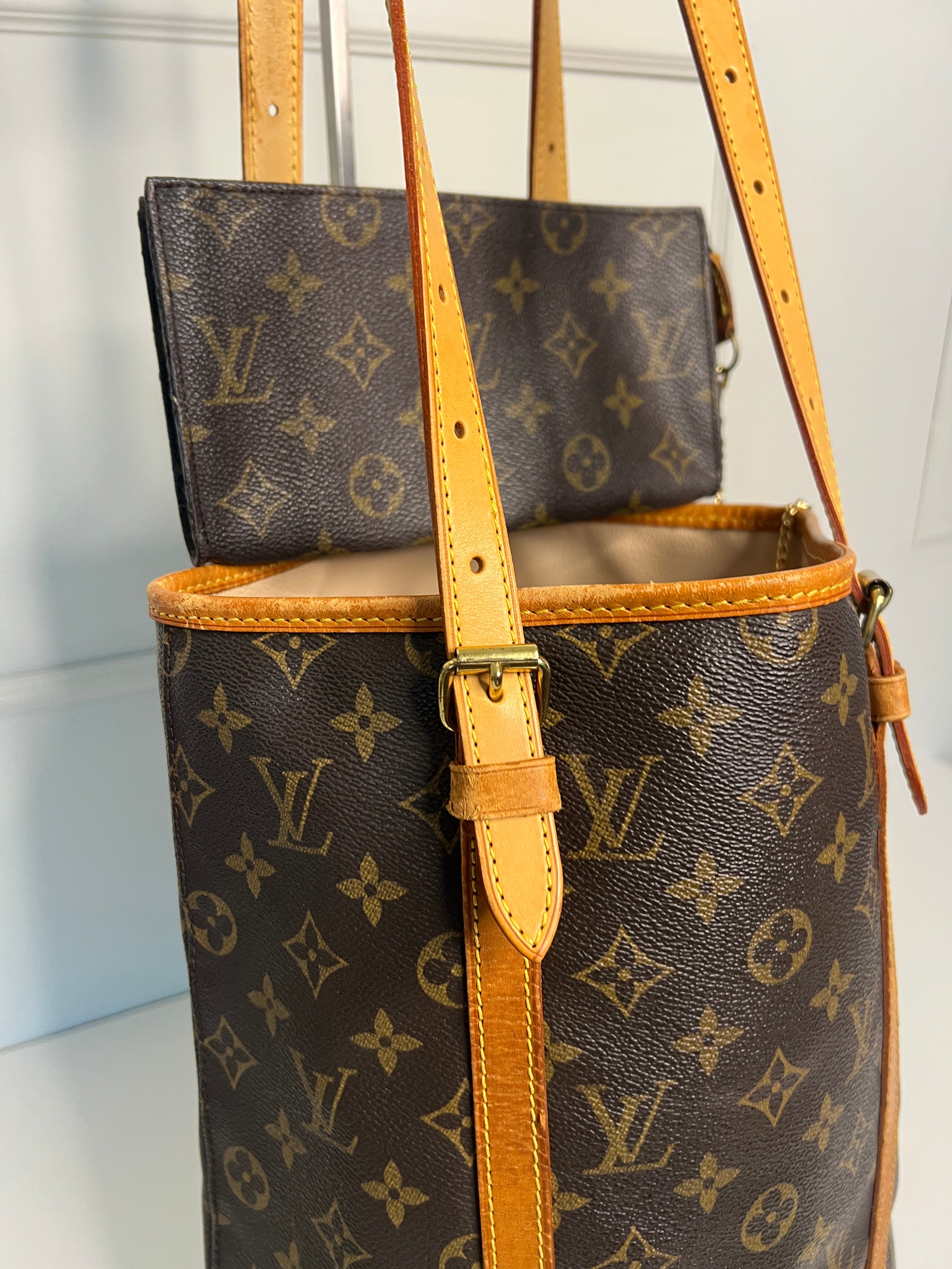 Louis Vuitton Bucket GM Monogram Canvas Schoudertas Bucket Bag
