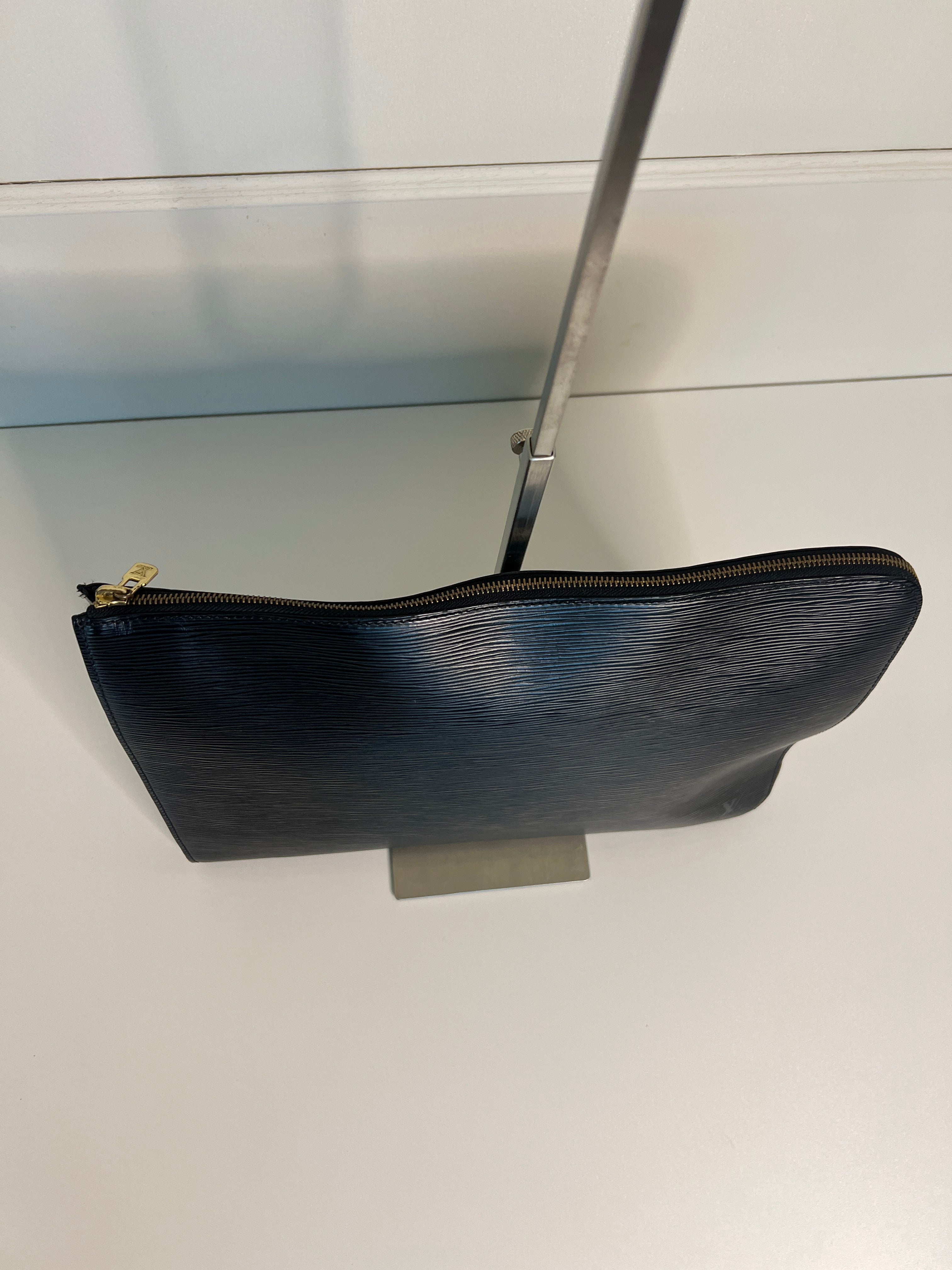 Louis Vuitton Pochette Document