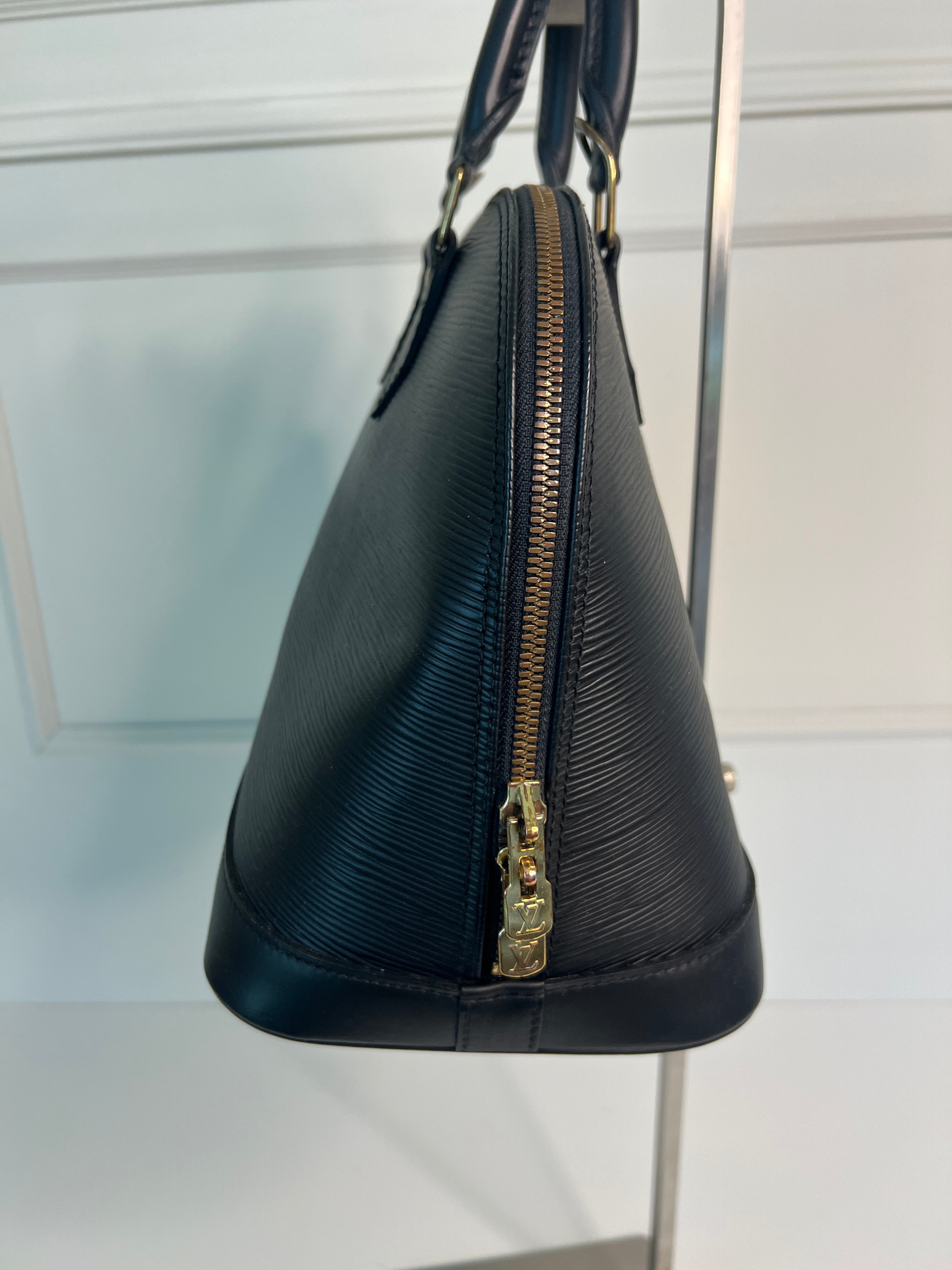 Louis Vuitton Alma PM Epi leder Handtas