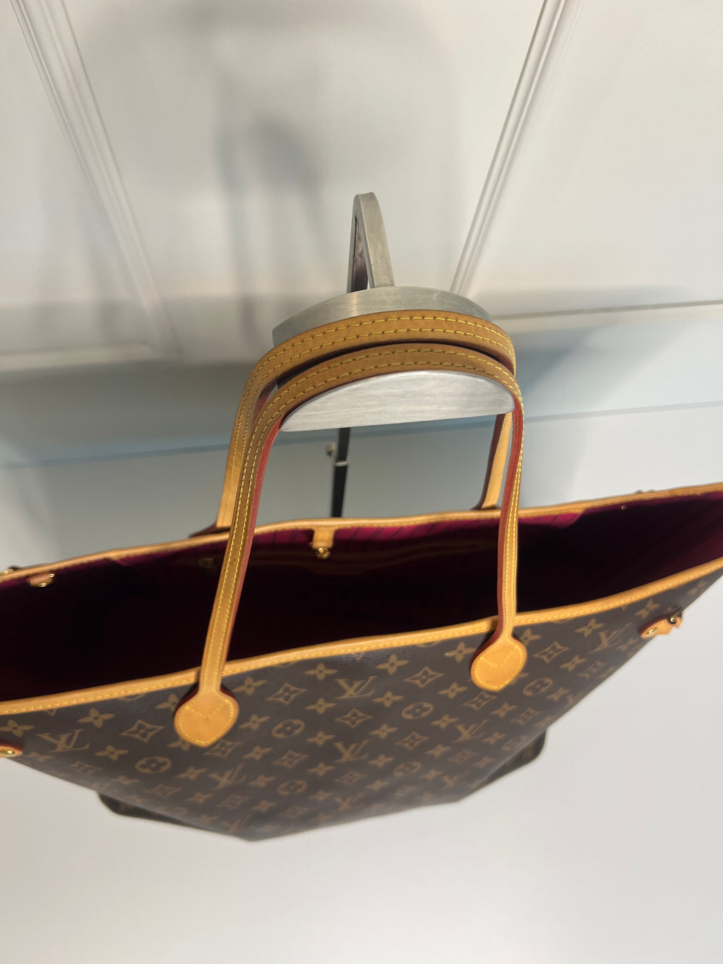 Louis Vuitton Neverfull GM Monogram Canvas Pink Pochette