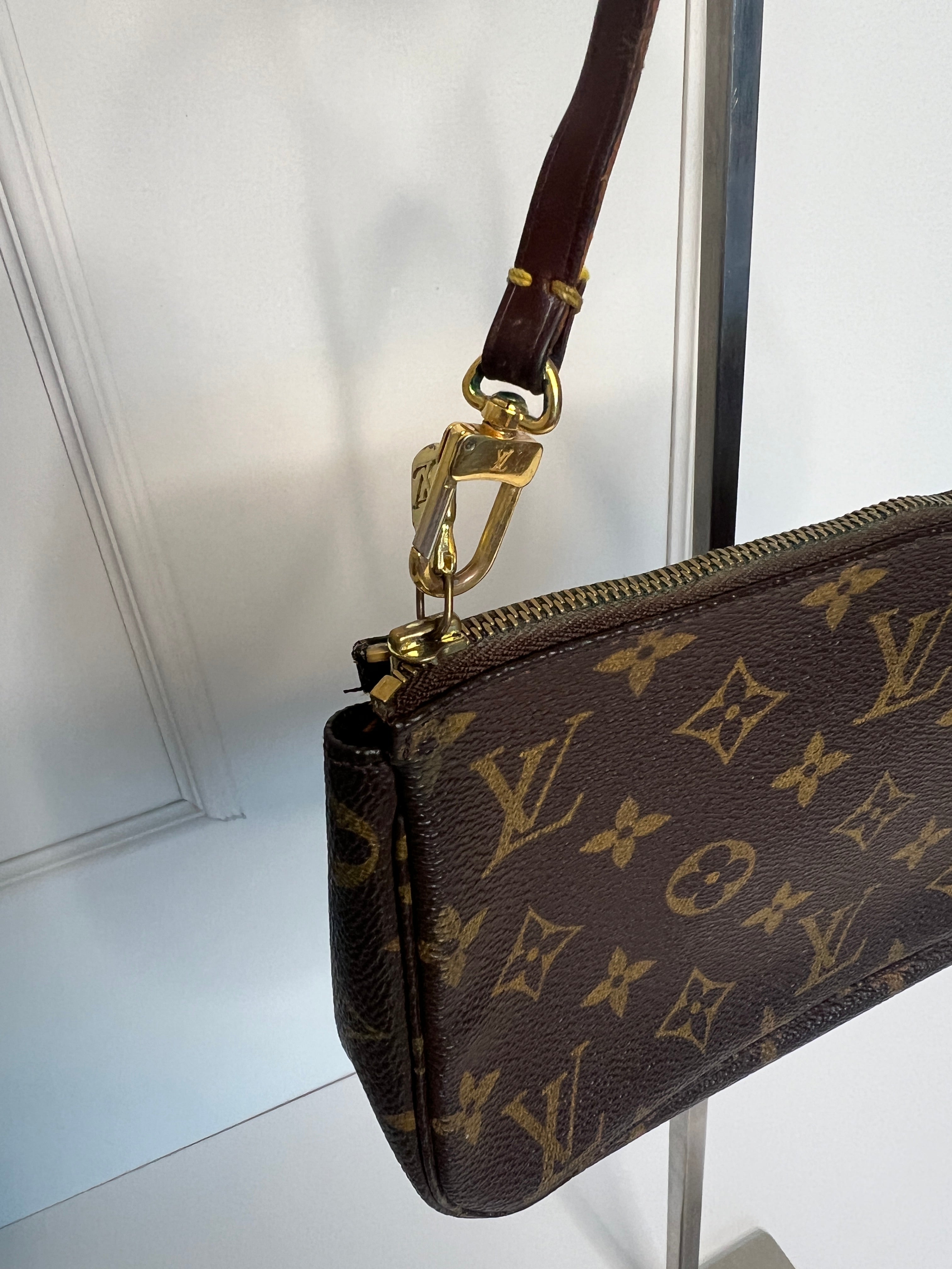 Louis Vuitton Pochette Accessoires Brown Monogram