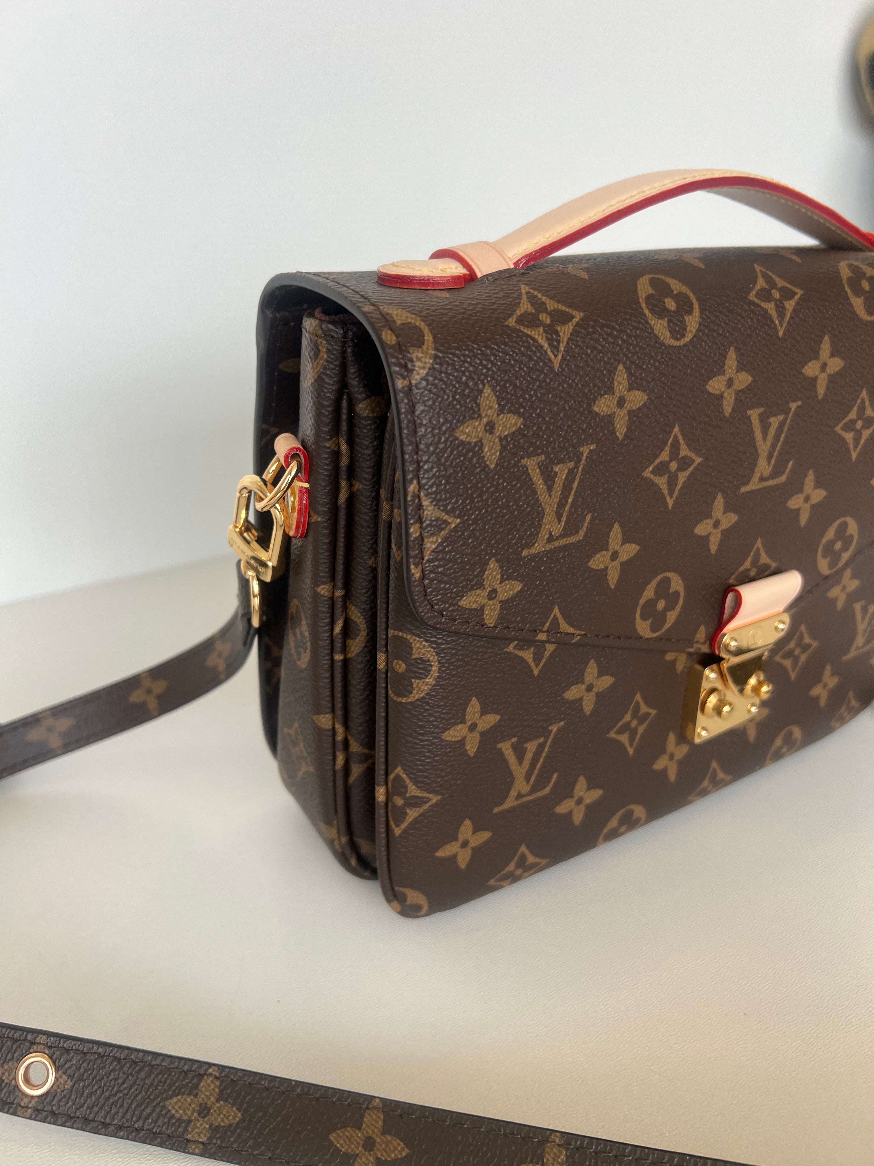 Louis Vuitton Pochette Métis crossbody schoudertas