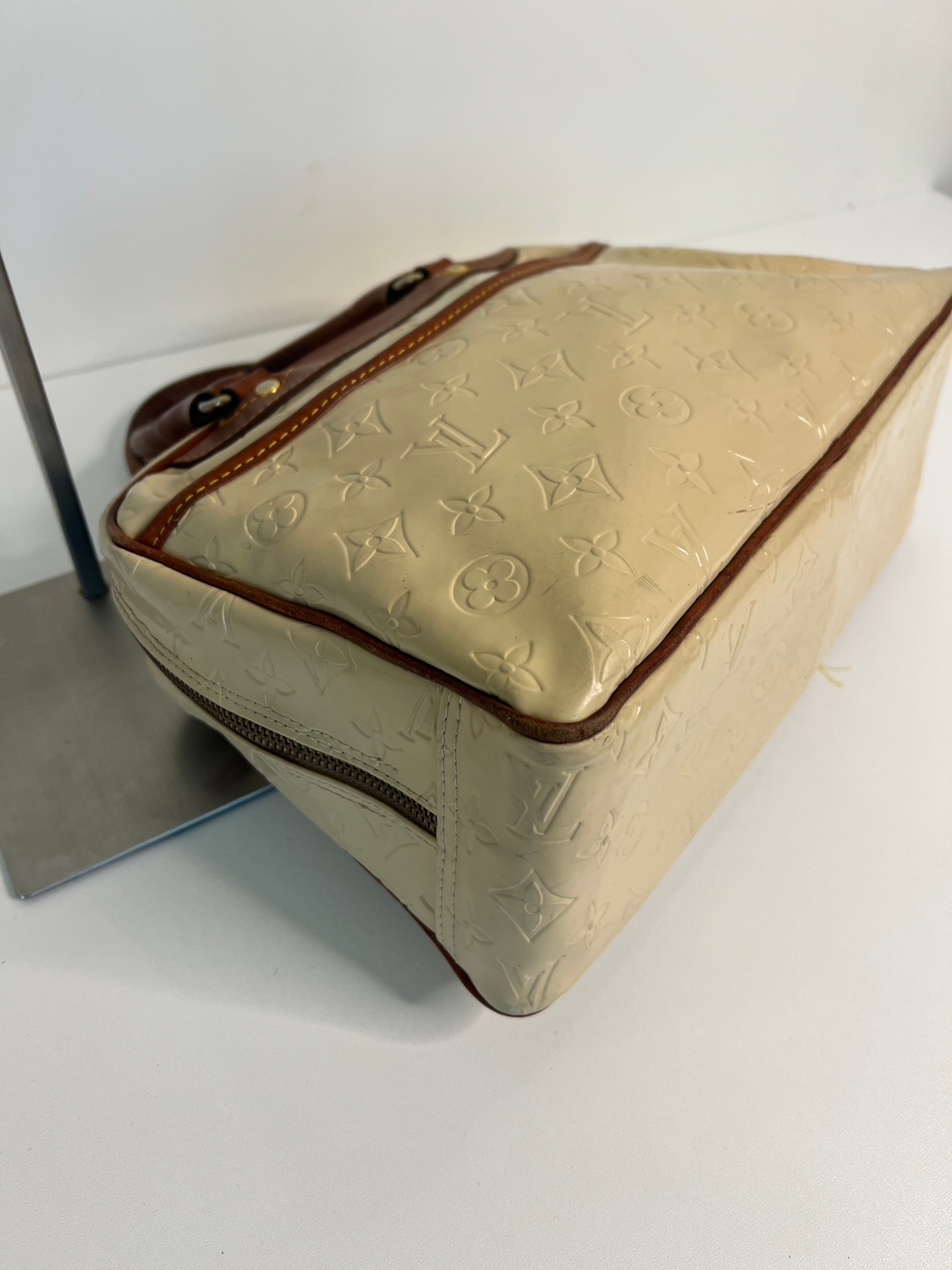 Louis Vuitton Trouville Vernis Beige