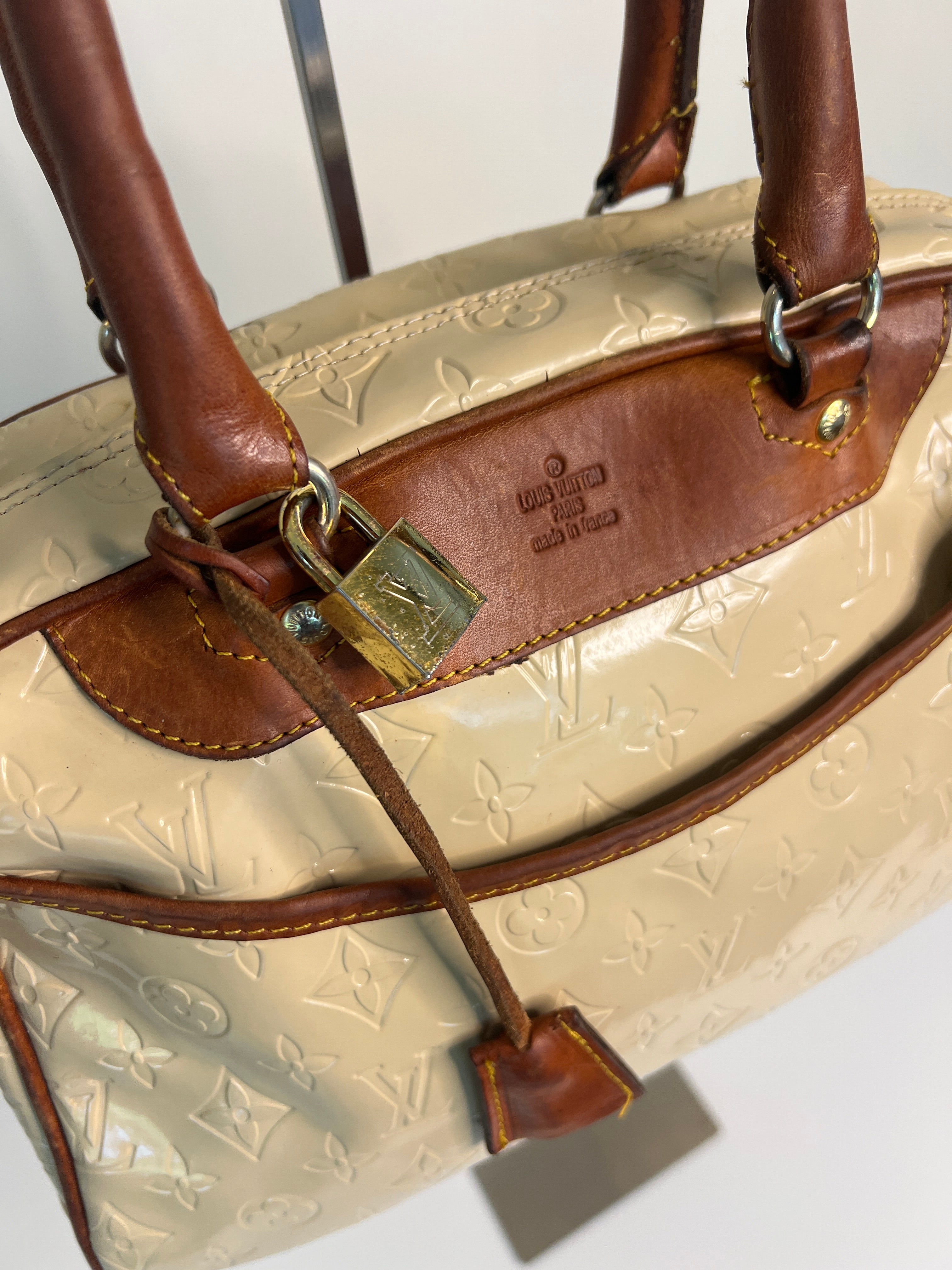 Louis Vuitton Trouville Vernis Beige
