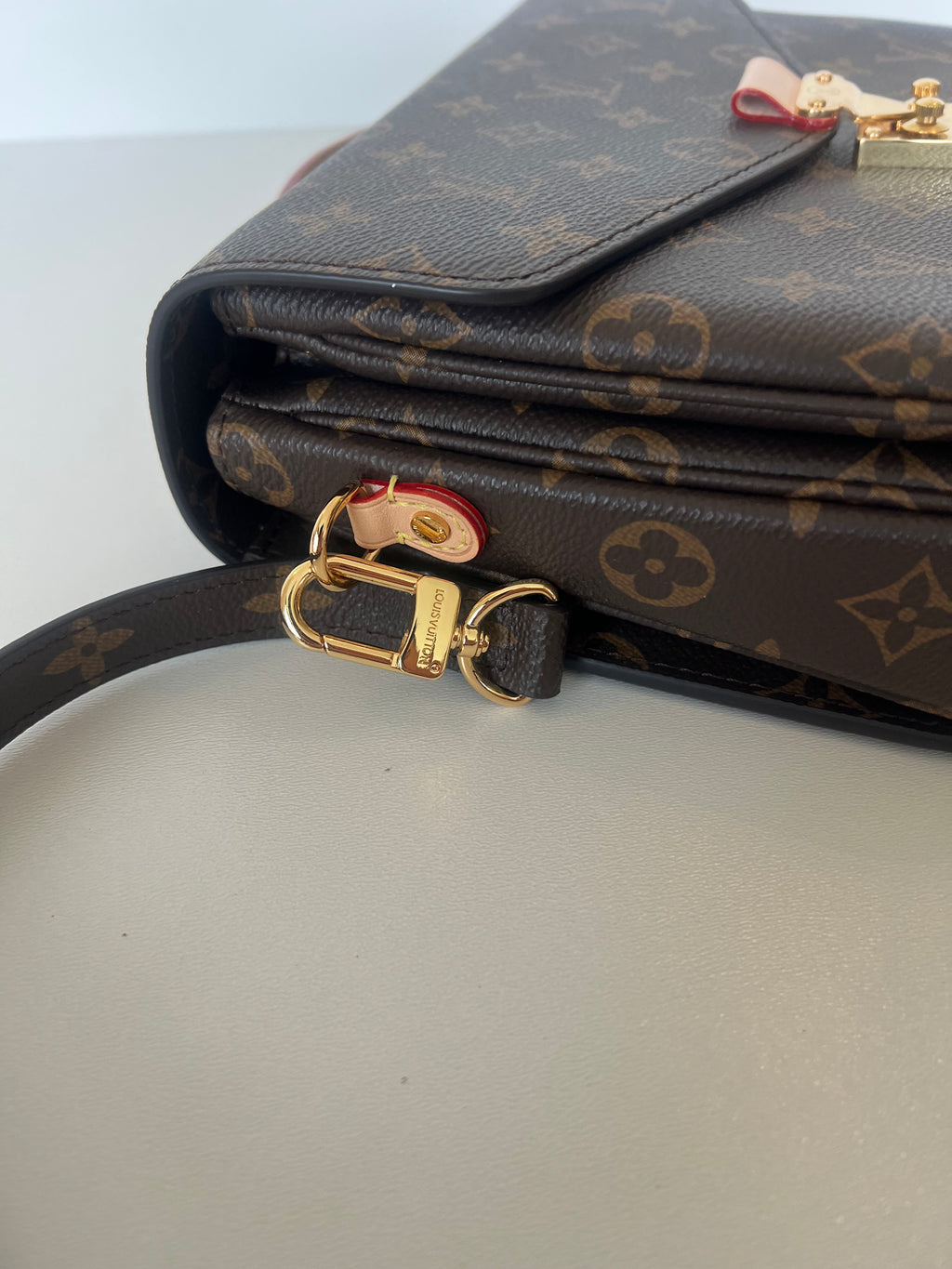 Louis Vuitton Pochette Métis crossbody schoudertas