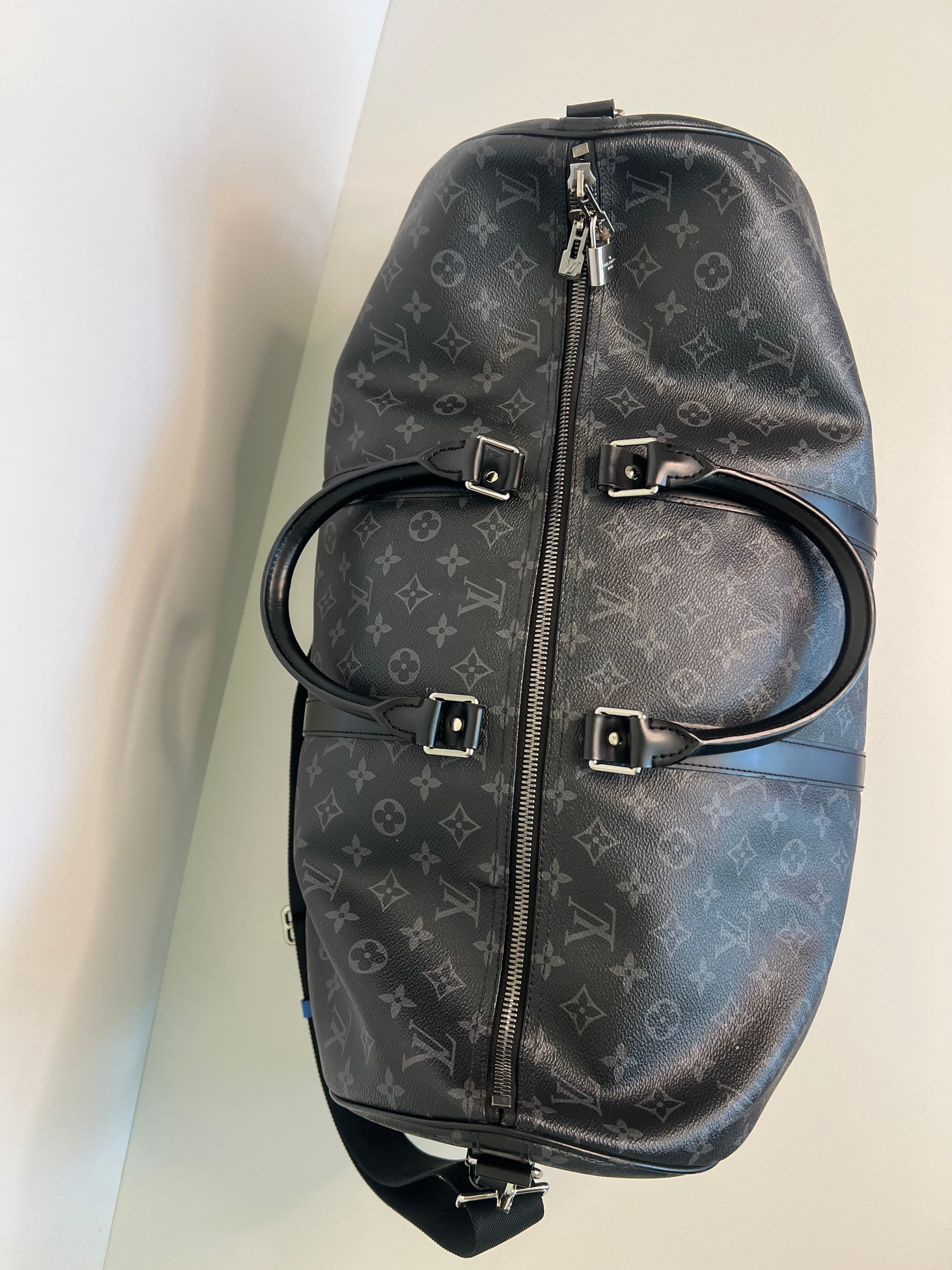 Louis Vuitton Keepall Bandoulière Monogram Eclipse 55 Reistas Zwart
