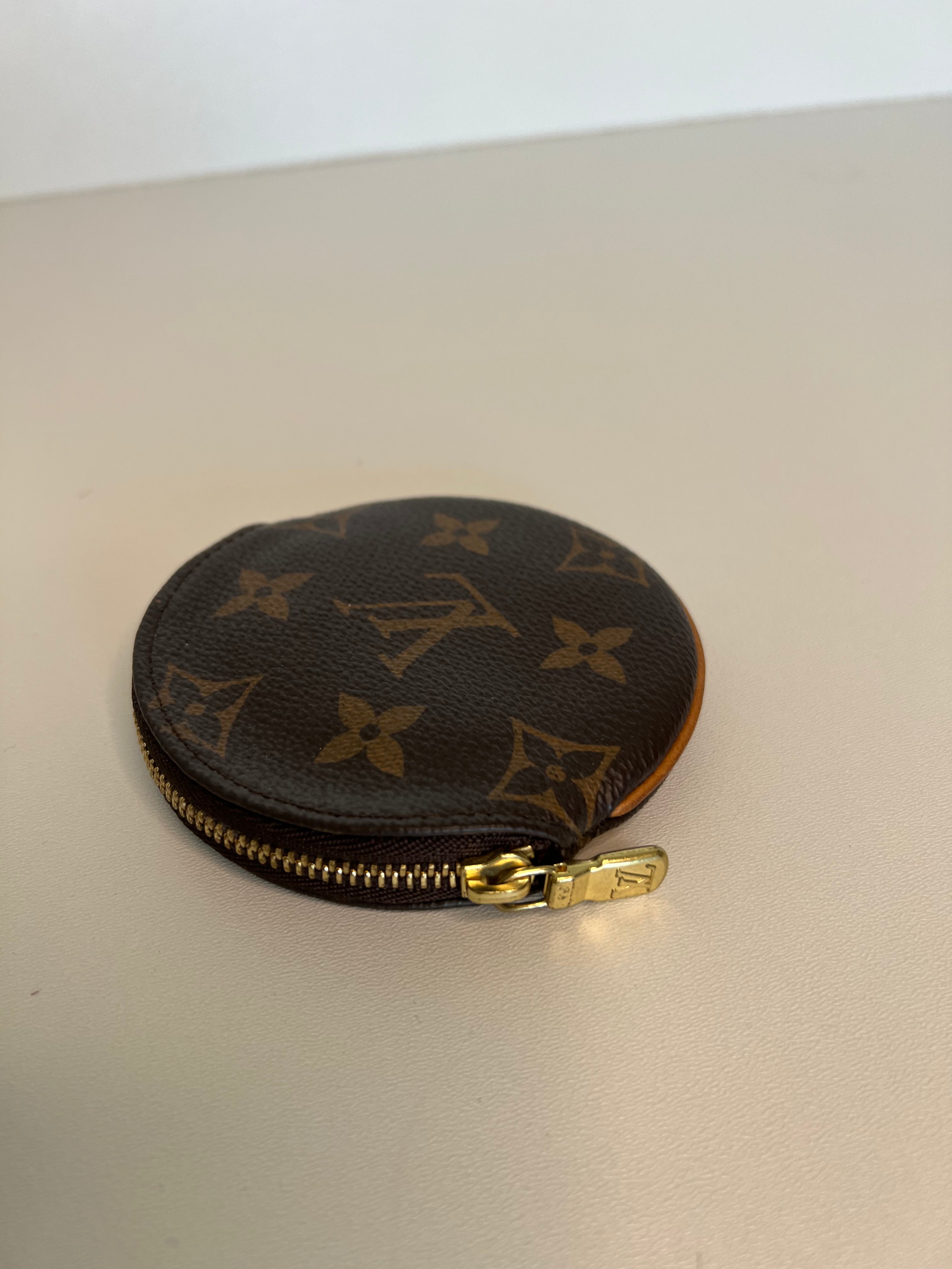 Louis Vuitton Monogram Coin Purse Rond